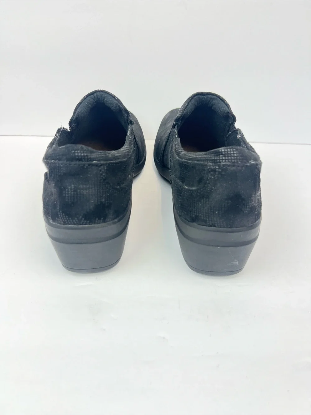 Clarks  Black Suede Slip Resistant Work Shoes Loafers  Size 11M Driving Shoes